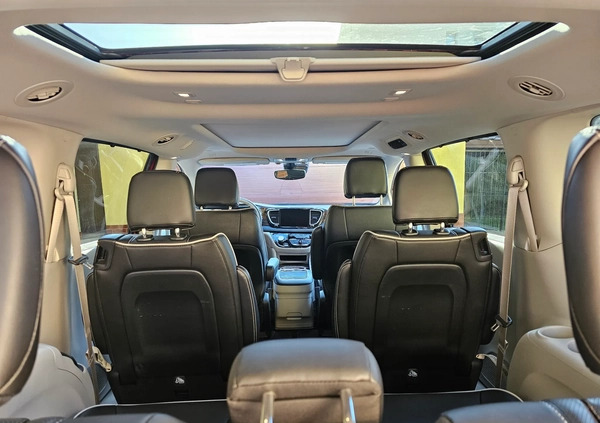 Chrysler Pacifica cena 221000 przebieg: 22164, rok produkcji 2021 z Tolkmicko małe 407